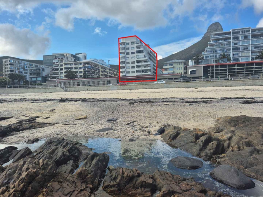 2 Bedroom Property for Sale in Sea Point Western Cape